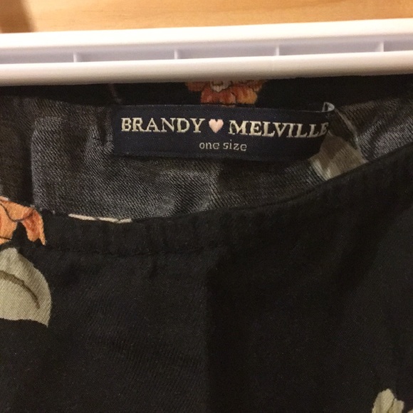 Brandy Melville tank top - Picture 3 of 3
